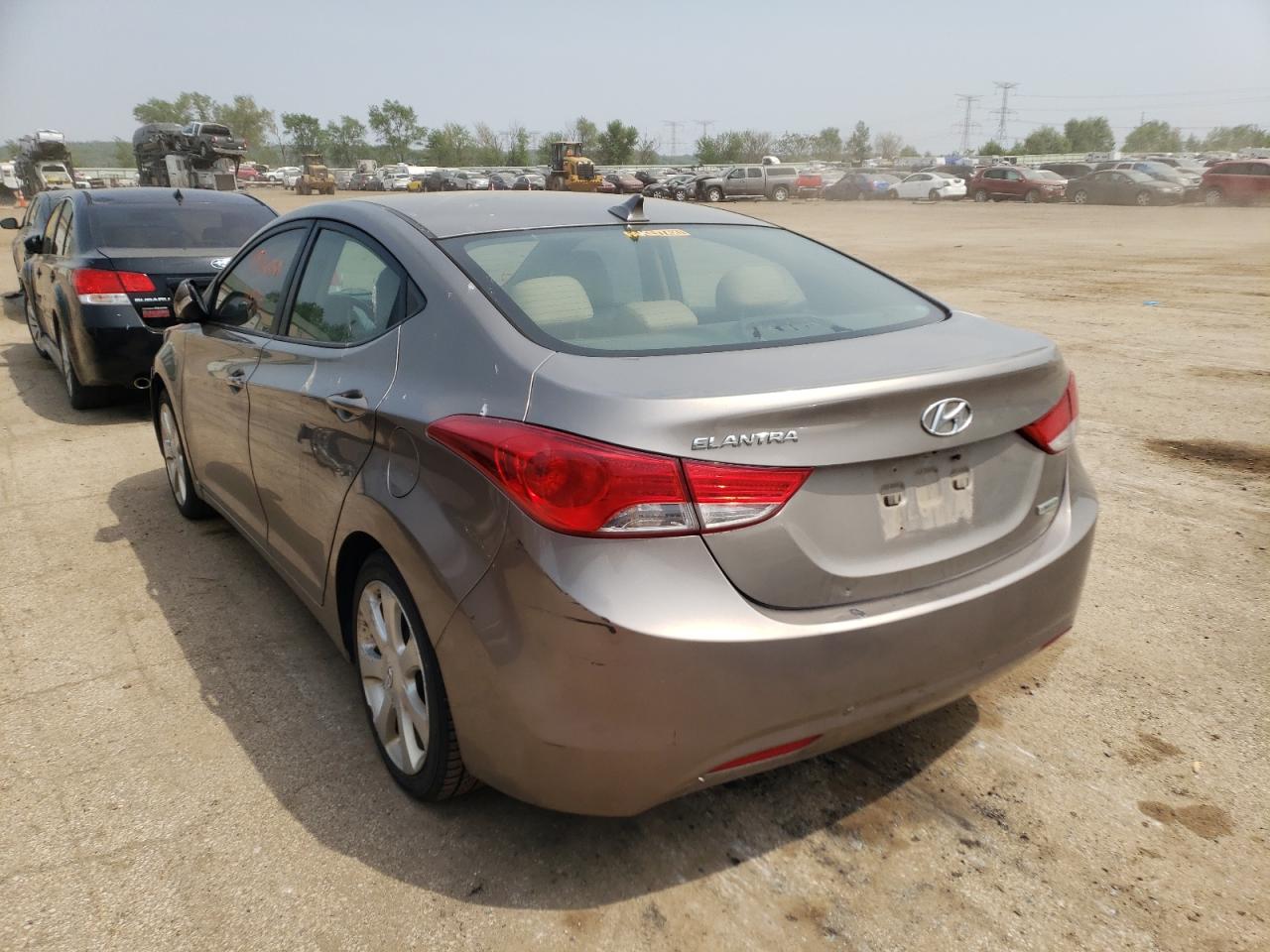 Photo 3 from auction – 2012 HYUNDAI ELANTRA with VIN 5NPDH4AE1CH081402