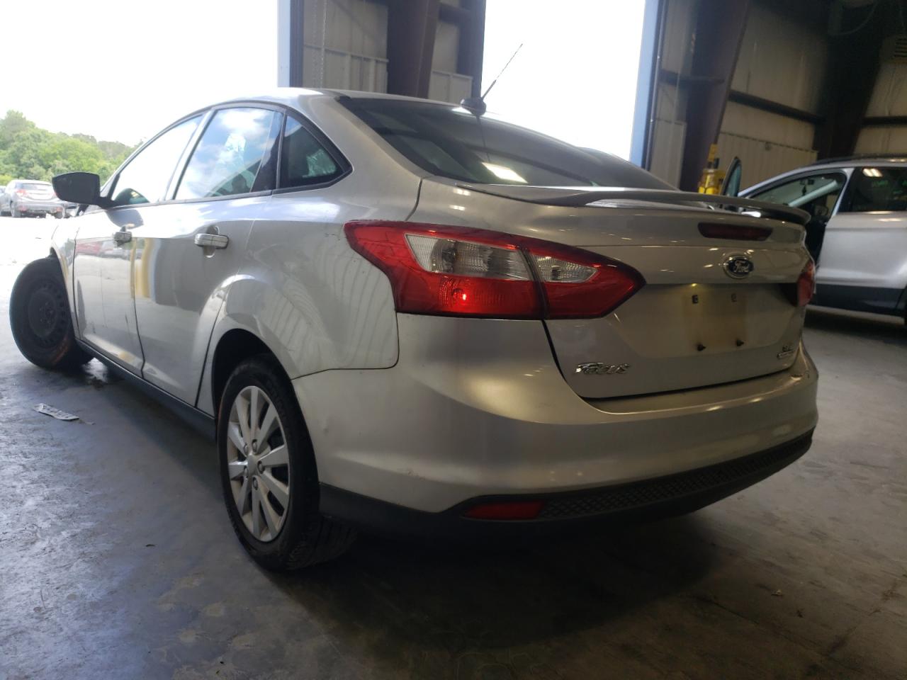 Photo 3 from auction – 2012 FORD FOCUS SE with VIN 1FAHP3F24CL396094