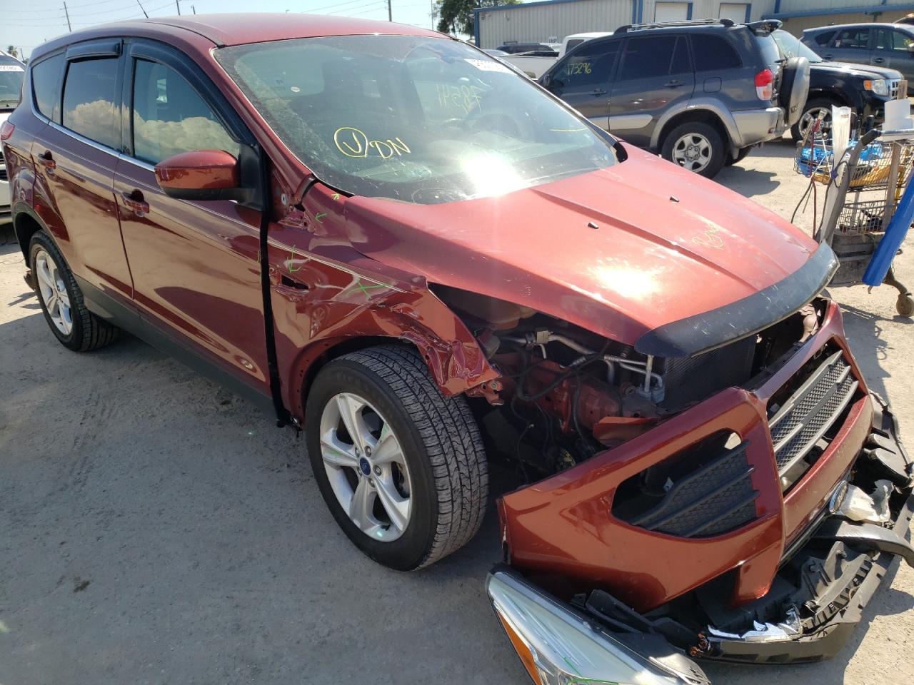 FORD ESCAPE SE 2015 with VIN 1FMCU0G70FUC40442 - Photo from auction