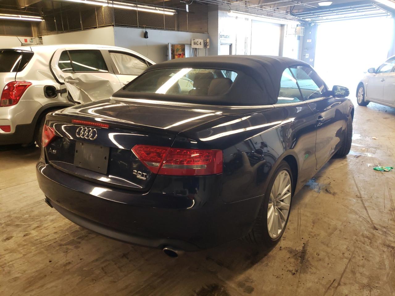 صورة رقم 4 من المزاد - 2011 AUDI A5 PREMIUM مع VIN WAULFAFH1BN003782