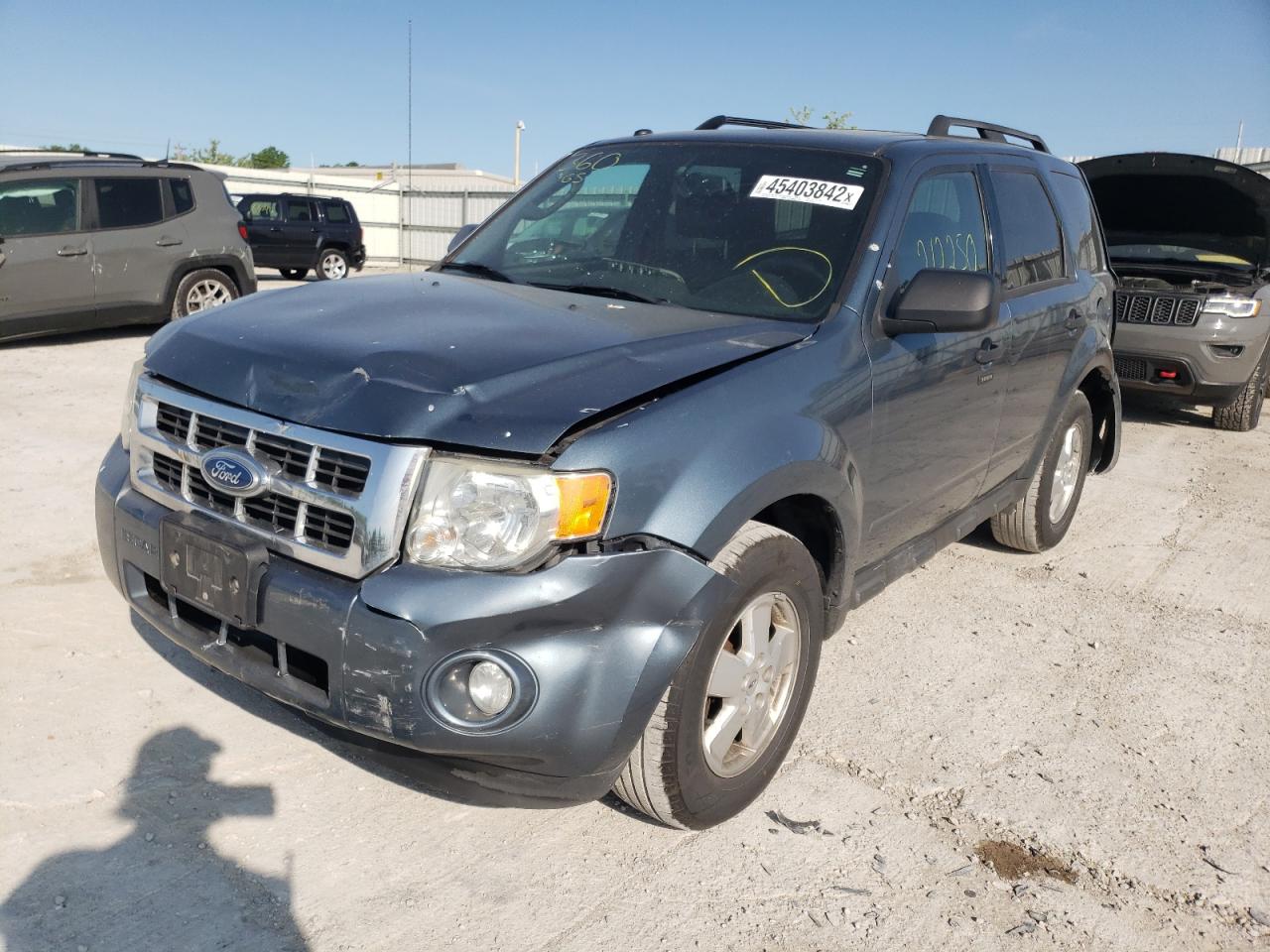 Photo 2 from auction – 2012 FORD ESCAPE XLT with VIN 1FMCU0D78CKA34135
