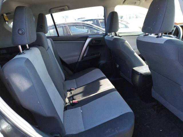 Photo 6 from auction – 2015 TOYOTA RAV4 LE with VIN JTMZFREV3FJ044334