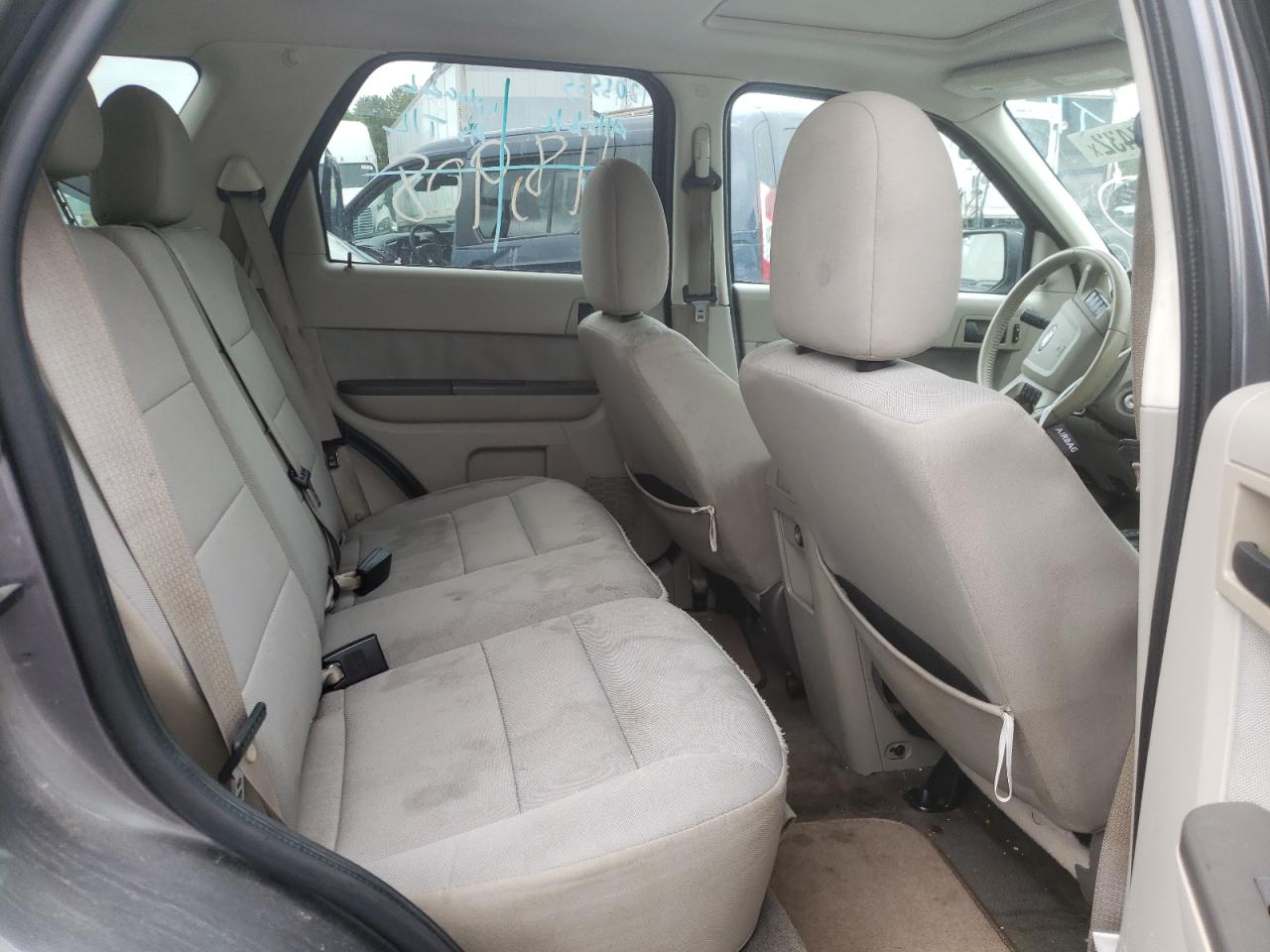 Photo 6 from auction – 2011 FORD ESCAPE XLT with VIN 1FMCU0DG6BKC70135
