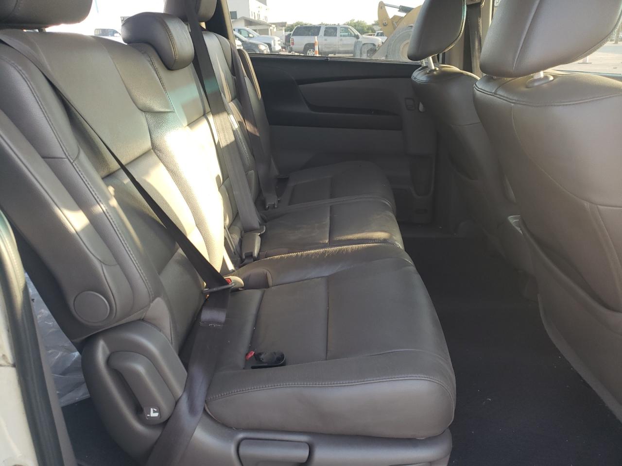 Photo 6 from auction – 2011 HONDA ODYSSEY EX with VIN 5FNRL5H60BB070512