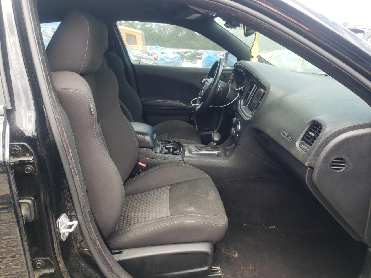 Photo 5 from auction – 2019 DODGE CHARGER GT with VIN 2C3CDXHG5KH714060