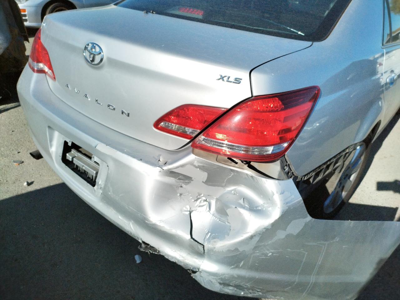 Photo 9 from auction – 2006 TOYOTA AVALON 4D with VIN 4T1BK36B16U107620