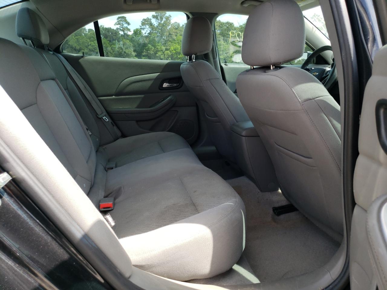 Photo 6 from auction – 2014 CHEVROLET MALIBU LS with VIN 1G11B5SL0EF266151
