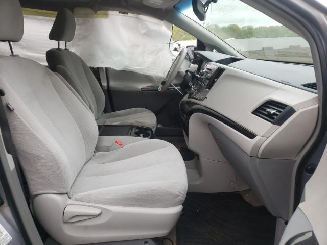 Photo 5 from auction – 2013 TOYOTA SIENNA LE with VIN 5TDKK3DC2DS376775