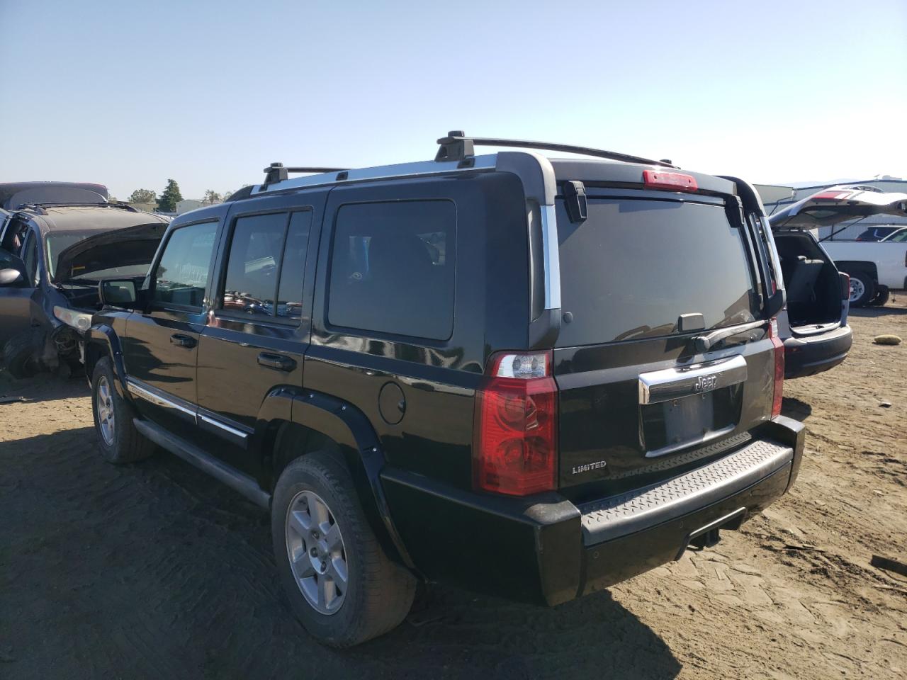 Photo 3 from auction – 2006 JEEP COMMANDER with VIN 1J8HH58N36C346746