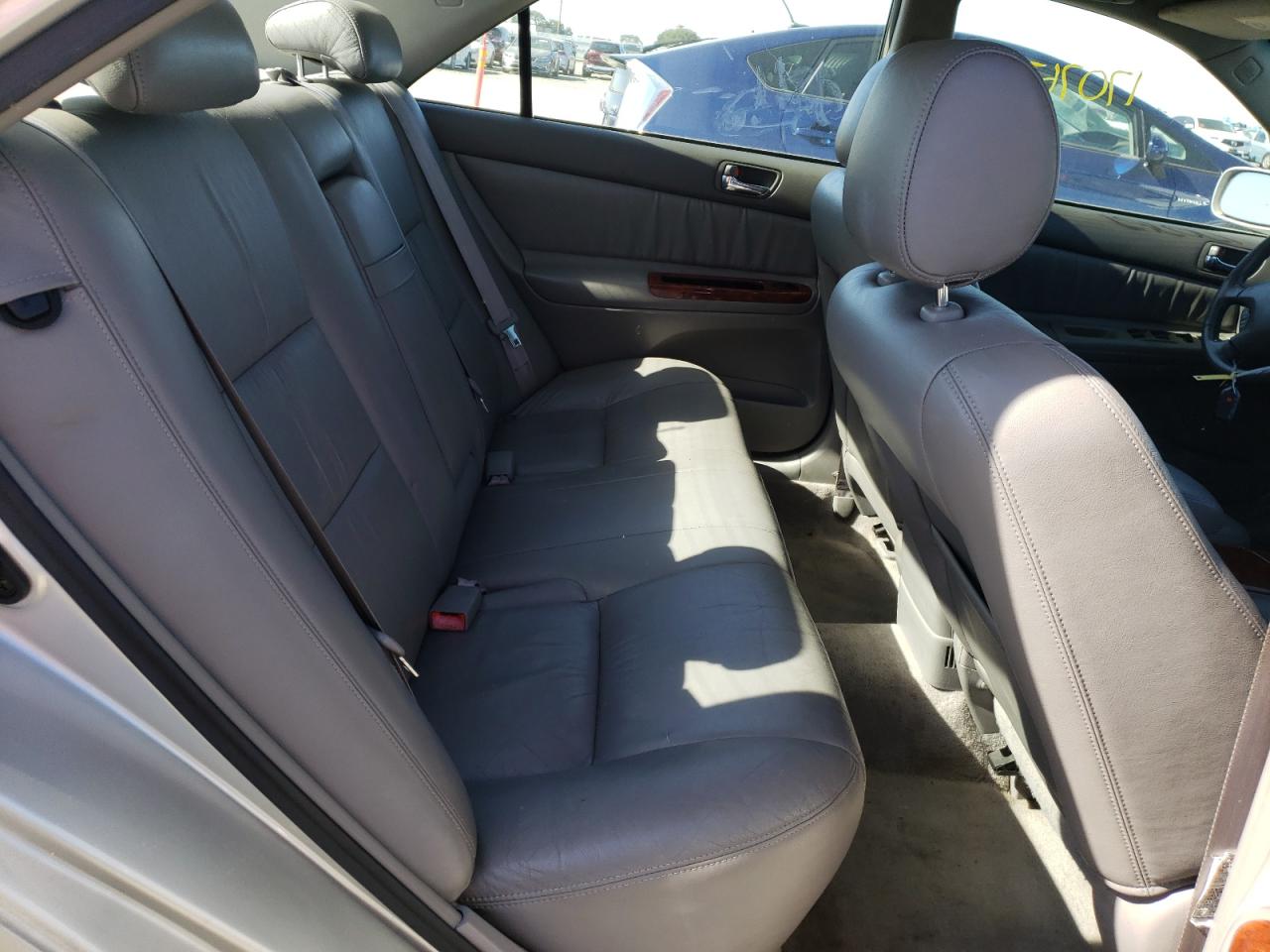 Photo 6 from auction – 2002 TOYOTA CAMRY LE with VIN JTDBF30K420029160