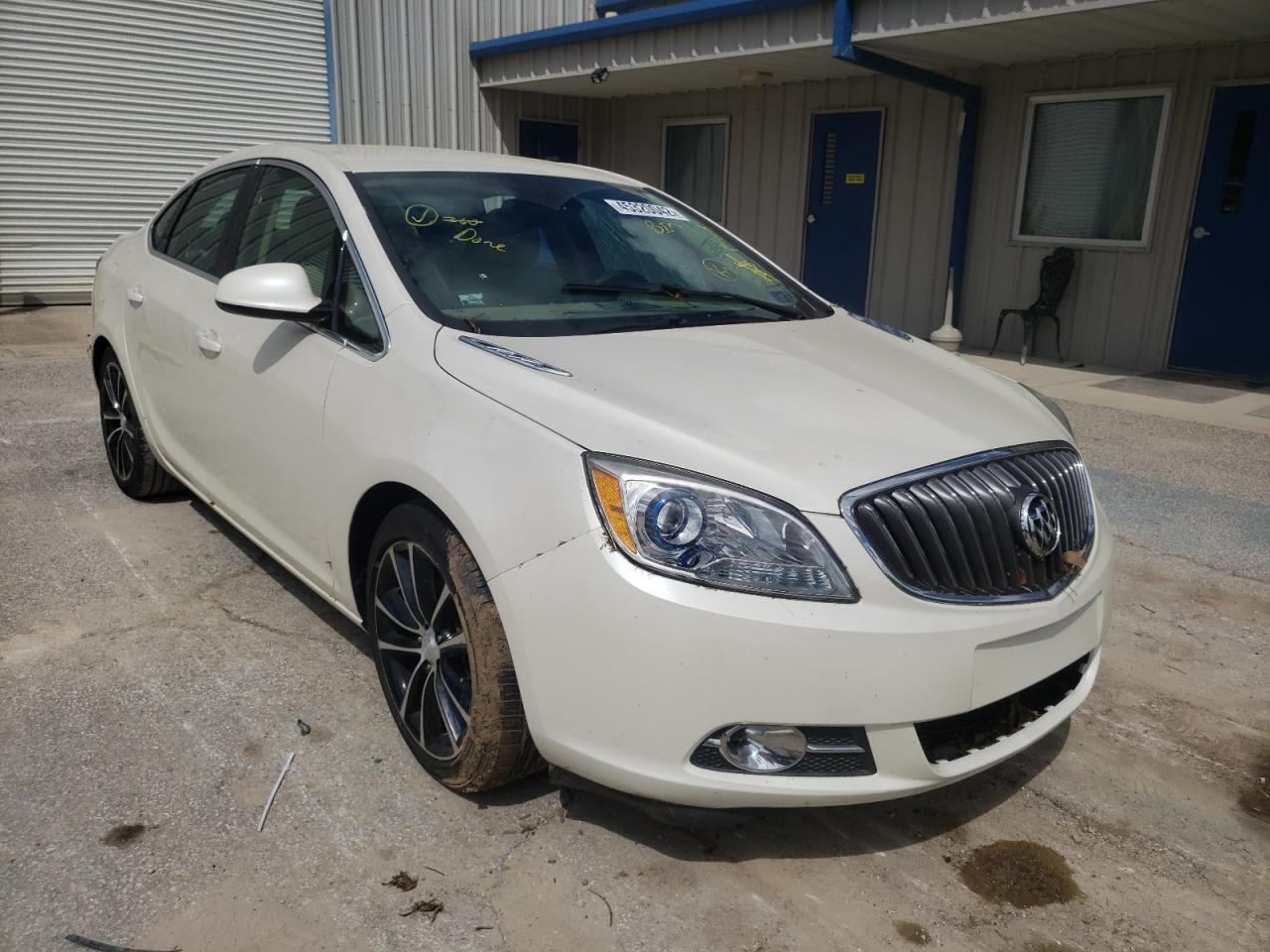 BUICK VERANO SPO 2016 with VIN 1G4PW5SK2G4181092 - Photo from auction
