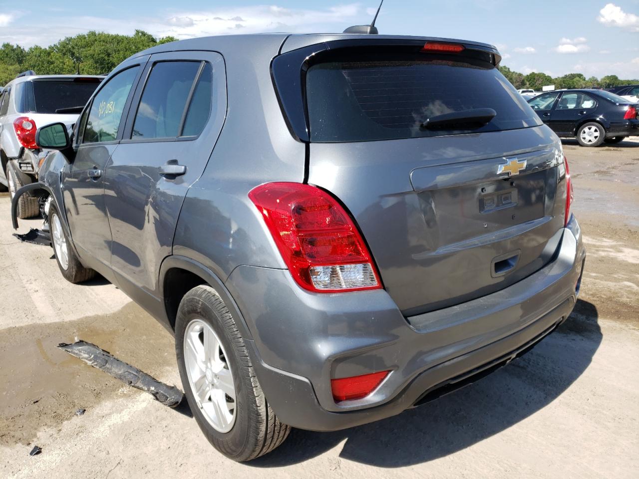 Photo 3 from auction – 2020 CHEVROLET TRAX LS with VIN 3GNCJKSB4LL157484