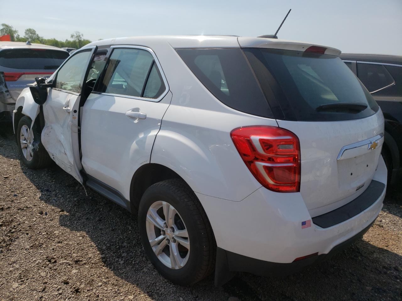 Photo 3 from auction – 2016 CHEVROLET EQUINOX LS with VIN 2GNALBEK2G6181886