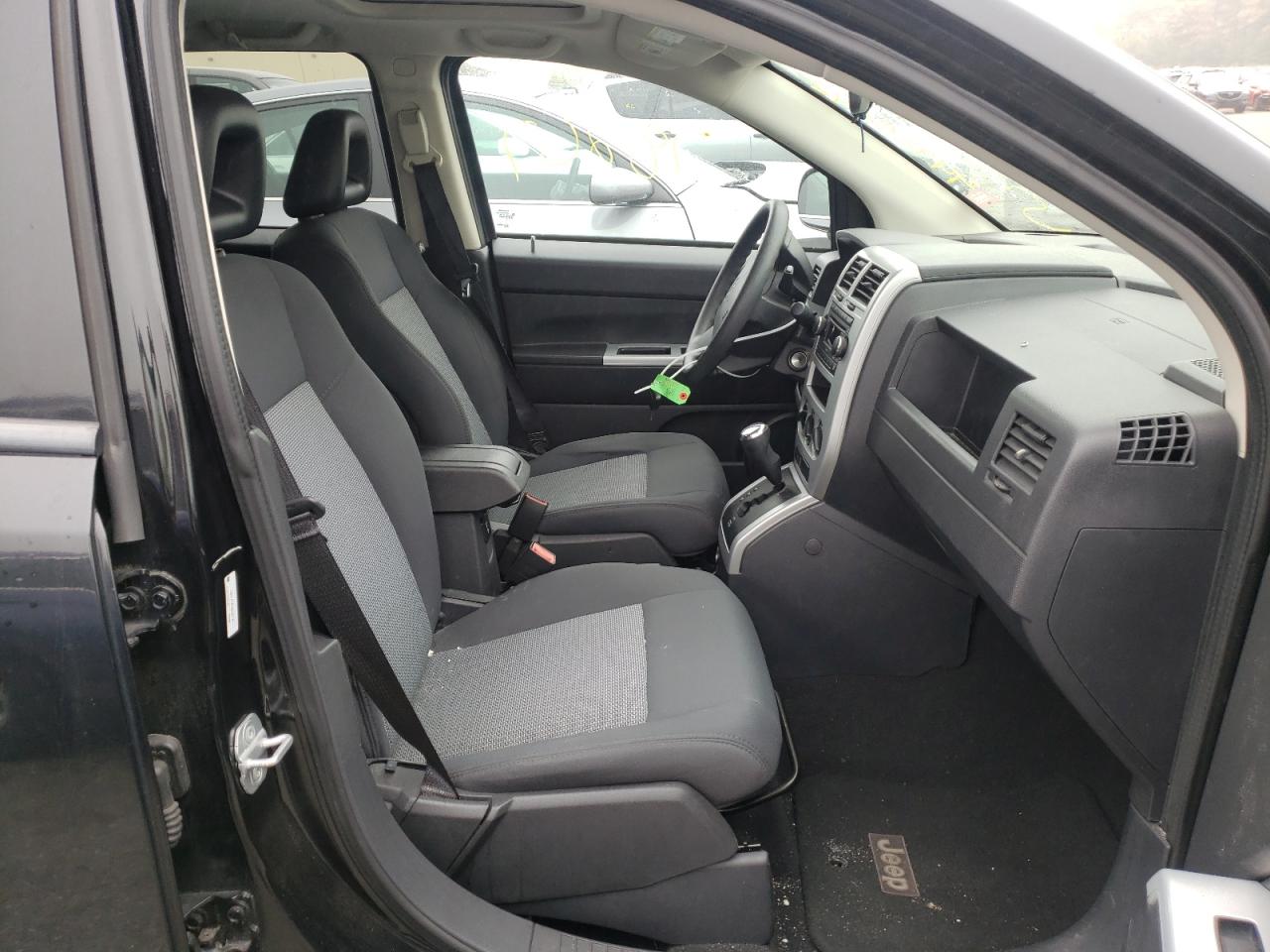 Photo 5 from auction – 2008 JEEP COMPASS SP with VIN 1J8FF47W78D663721