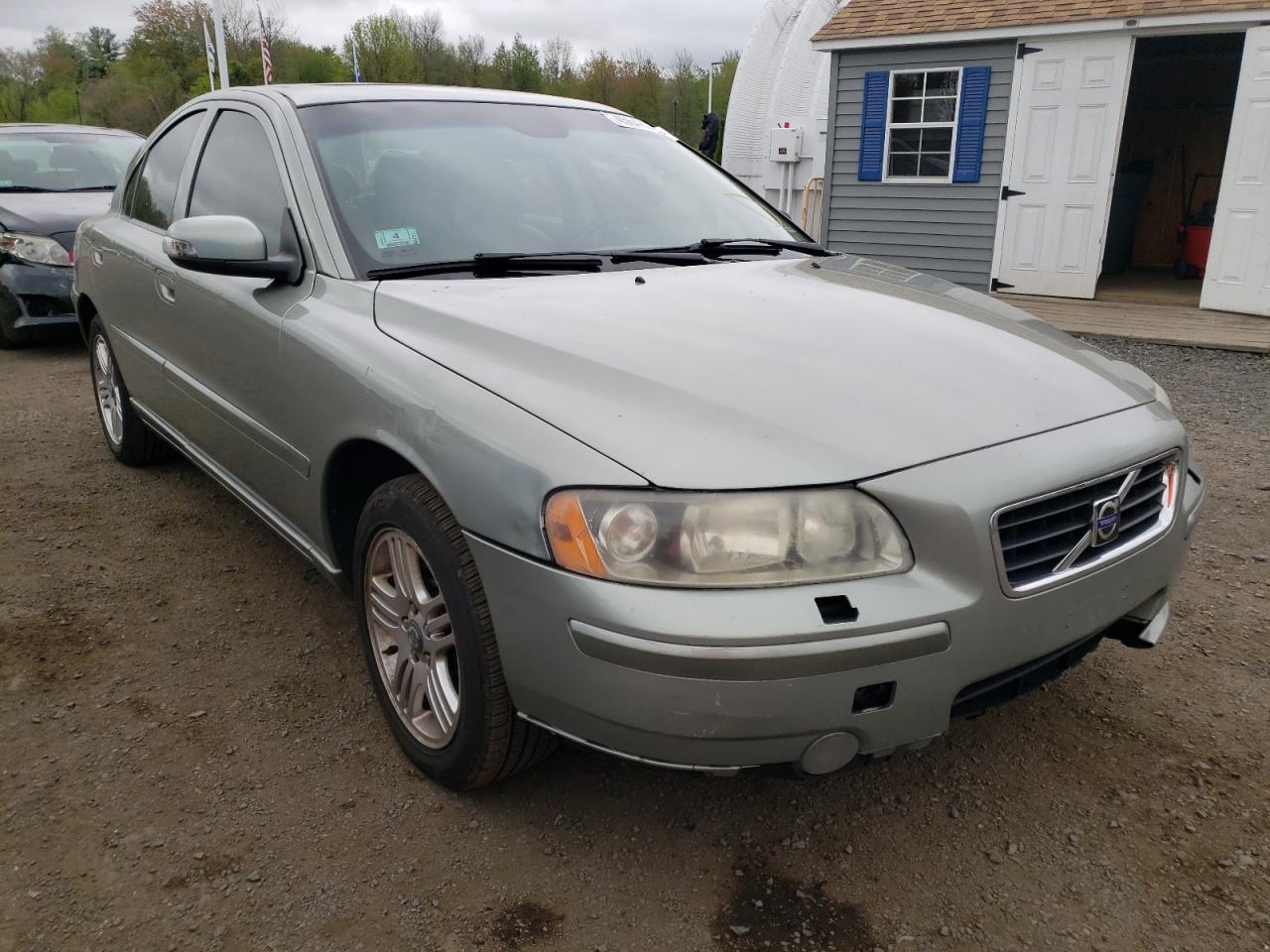 VOLVO S60 2.5T 2007 with VIN YV1RS592572605952 - Photo from auction