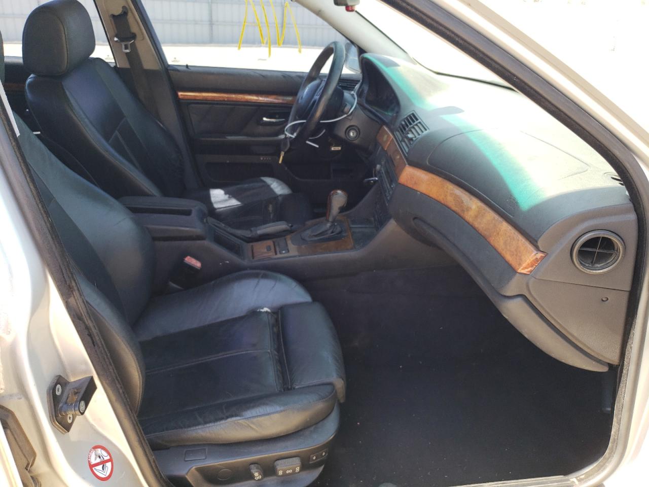 Photo 5 from auction – 2002 BMW 530 I AUTO with VIN WBADT63442CH97381