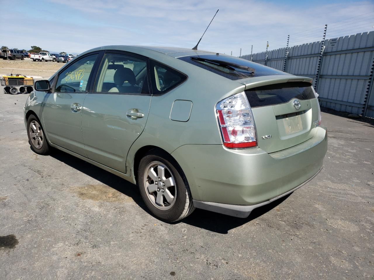 Photo 3 from auction – 2007 TOYOTA PRIUS with VIN JTDKB20U277628449
