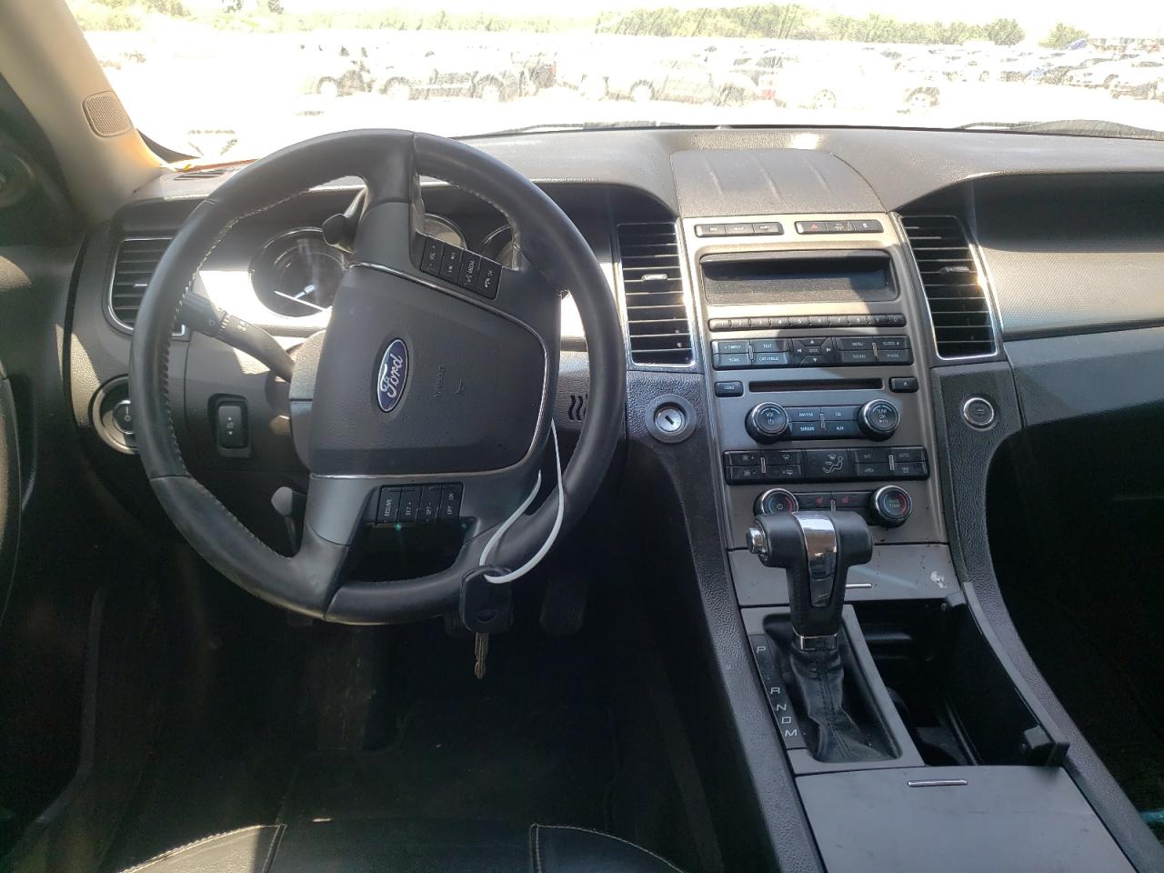 Photo 9 from auction – 2010 FORD TAURUS SEL with VIN 1FAHP2HW6AG133718