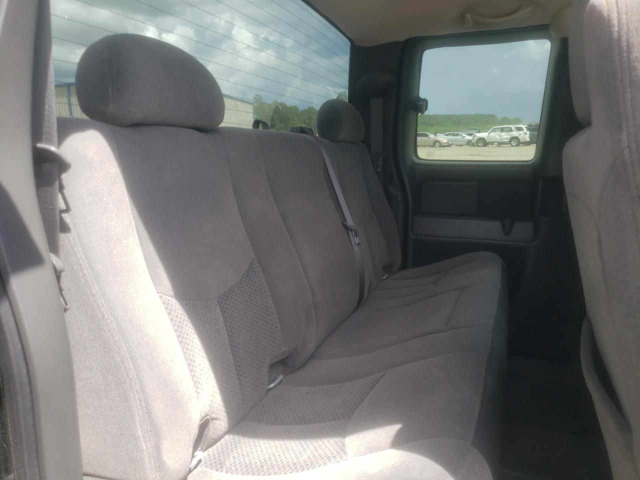 Photo 6 from auction – 2006 CHEVROLET SILVERADO with VIN 1GCEK19B76Z179748