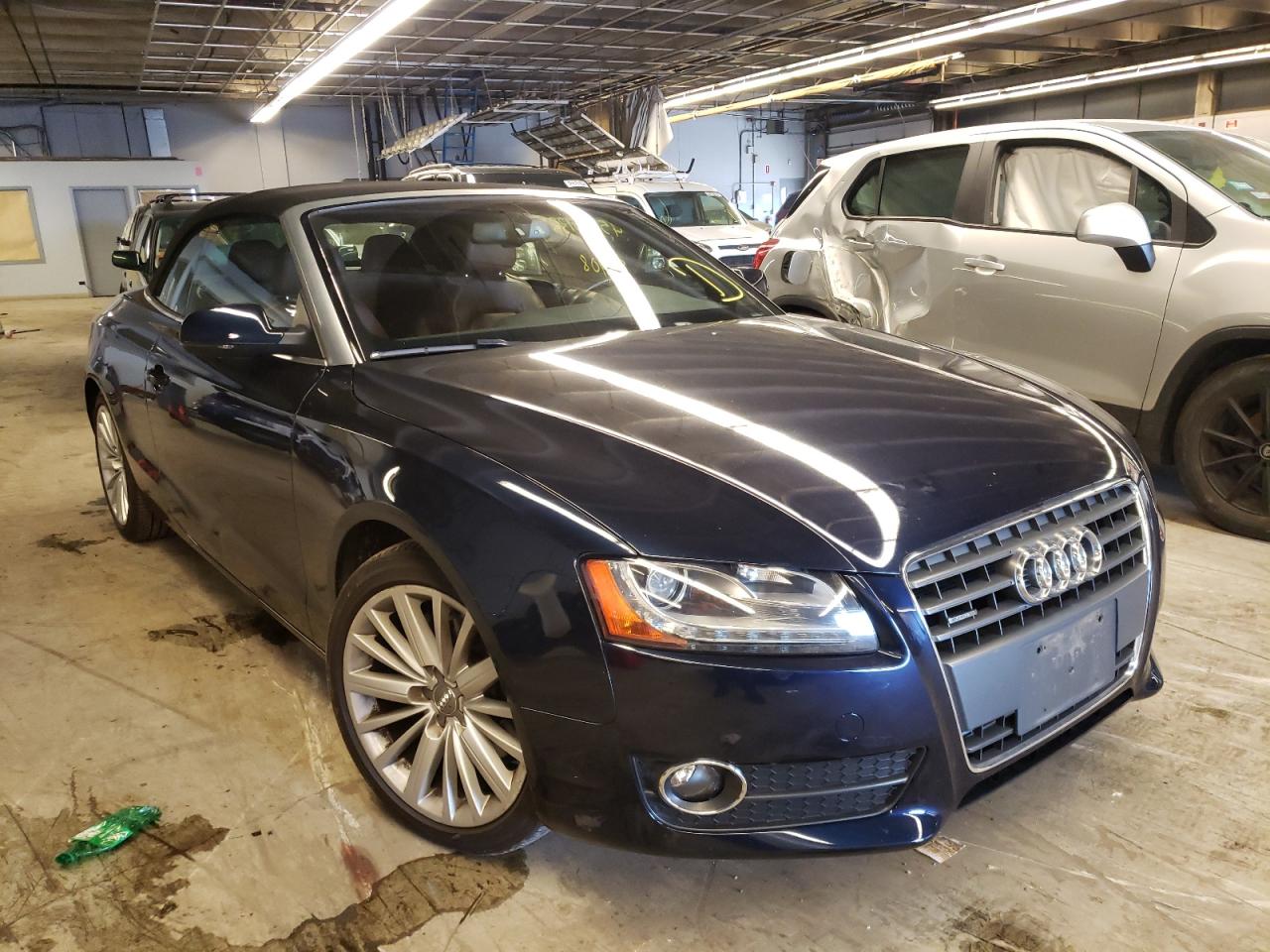 AUDI A5 PREMIUM 2011 with VIN WAULFAFH1BN003782 - Photo from auction