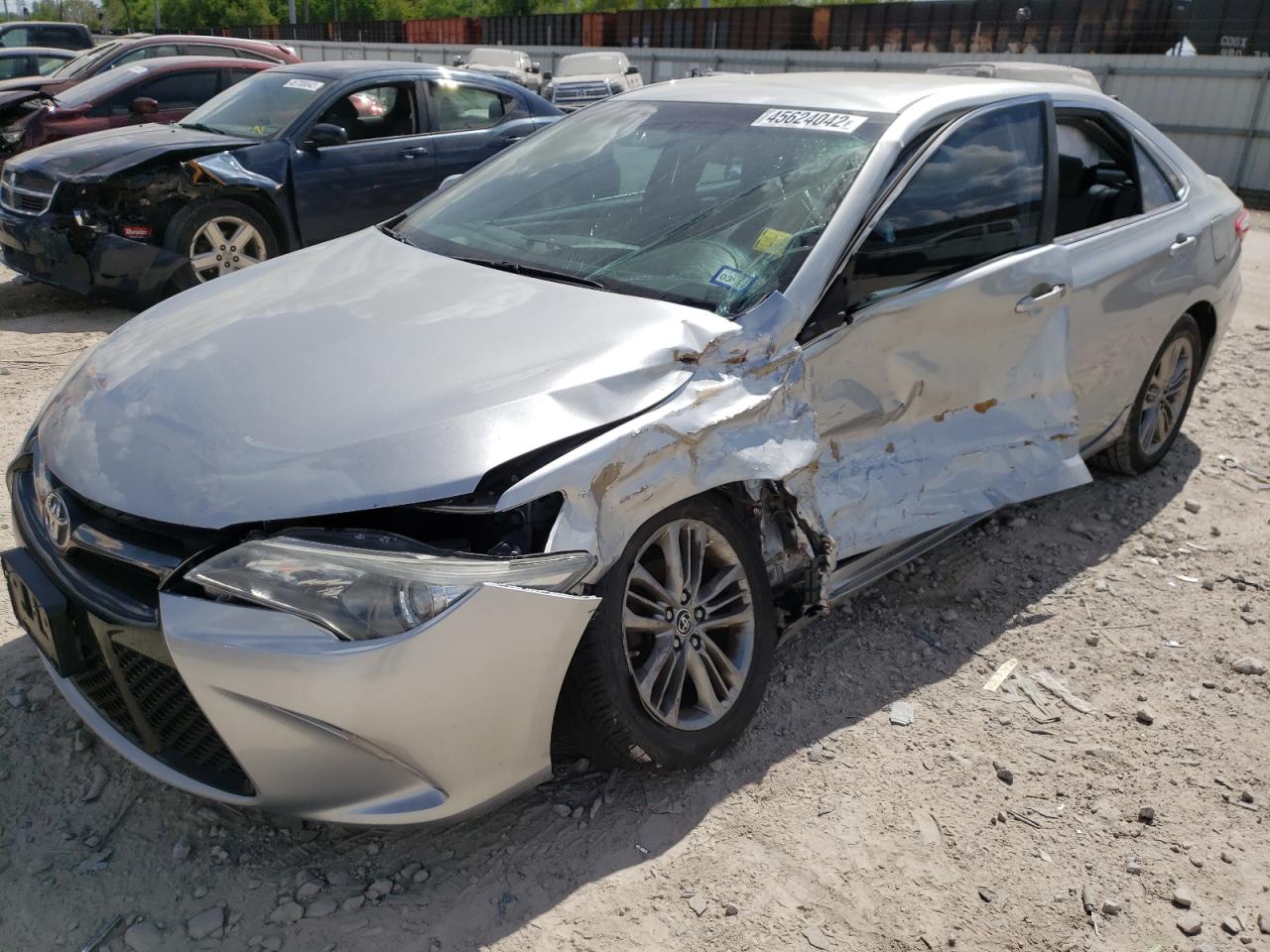 Photo 9 from auction – 2016 TOYOTA CAMRY LE with VIN 4T1BF1FK2GU551180