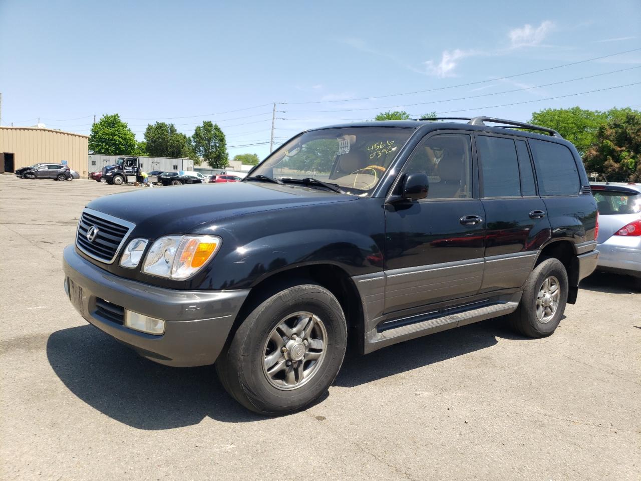 صورة رقم 2 من المزاد - 2001 LEXUS LX 470 مع VIN JTJHT00W213509955