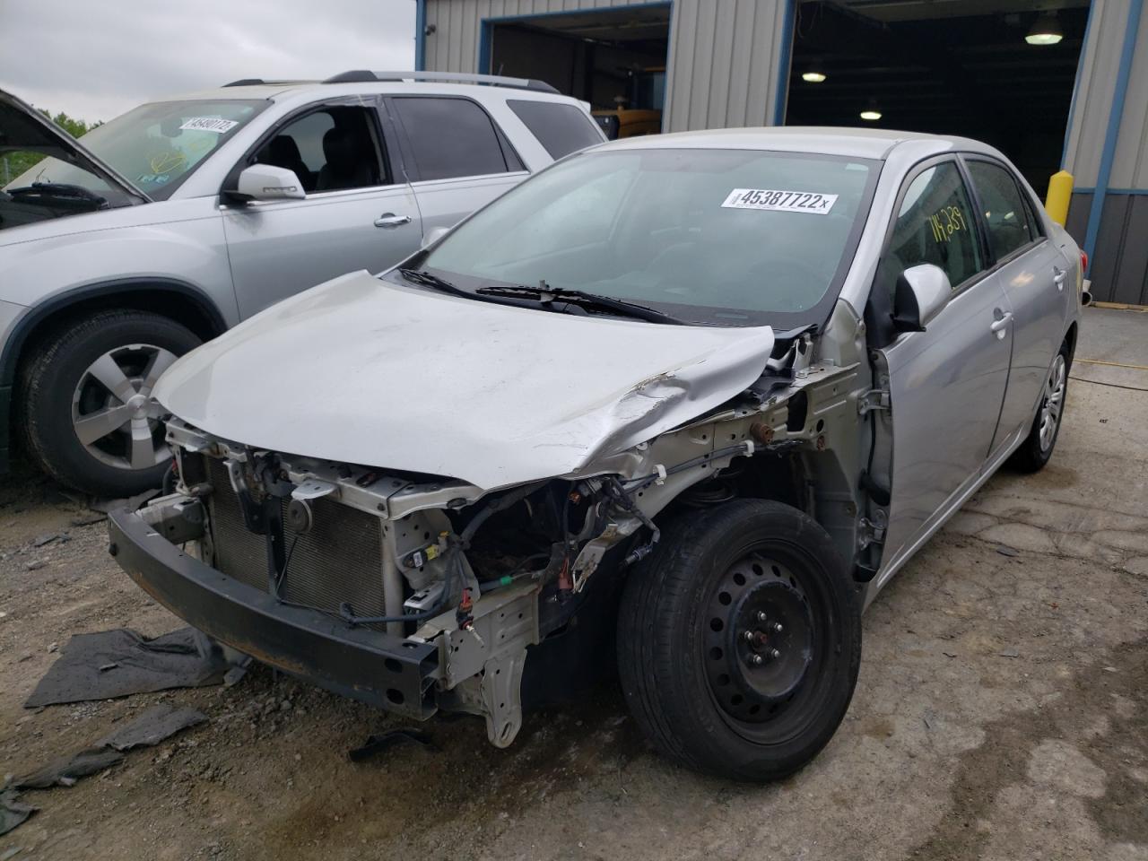 Photo 2 from auction – 2013 TOYOTA COROLLA BA with VIN 5YFBU4EE3DP124767