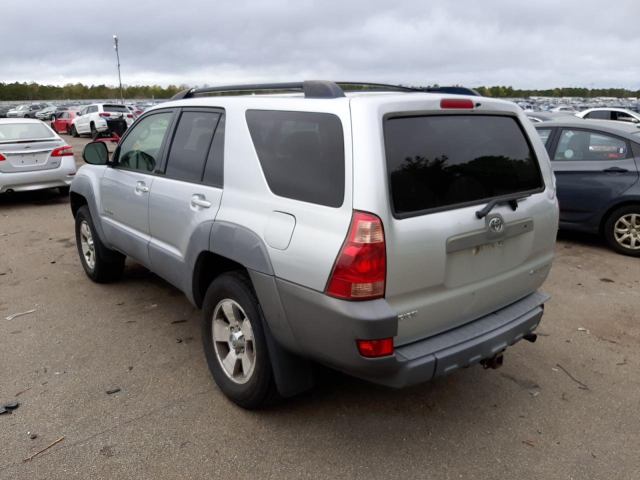 Photo 3 from auction – 2003 TOYOTA 4RUNNER SR with VIN JTEBU14R030006375