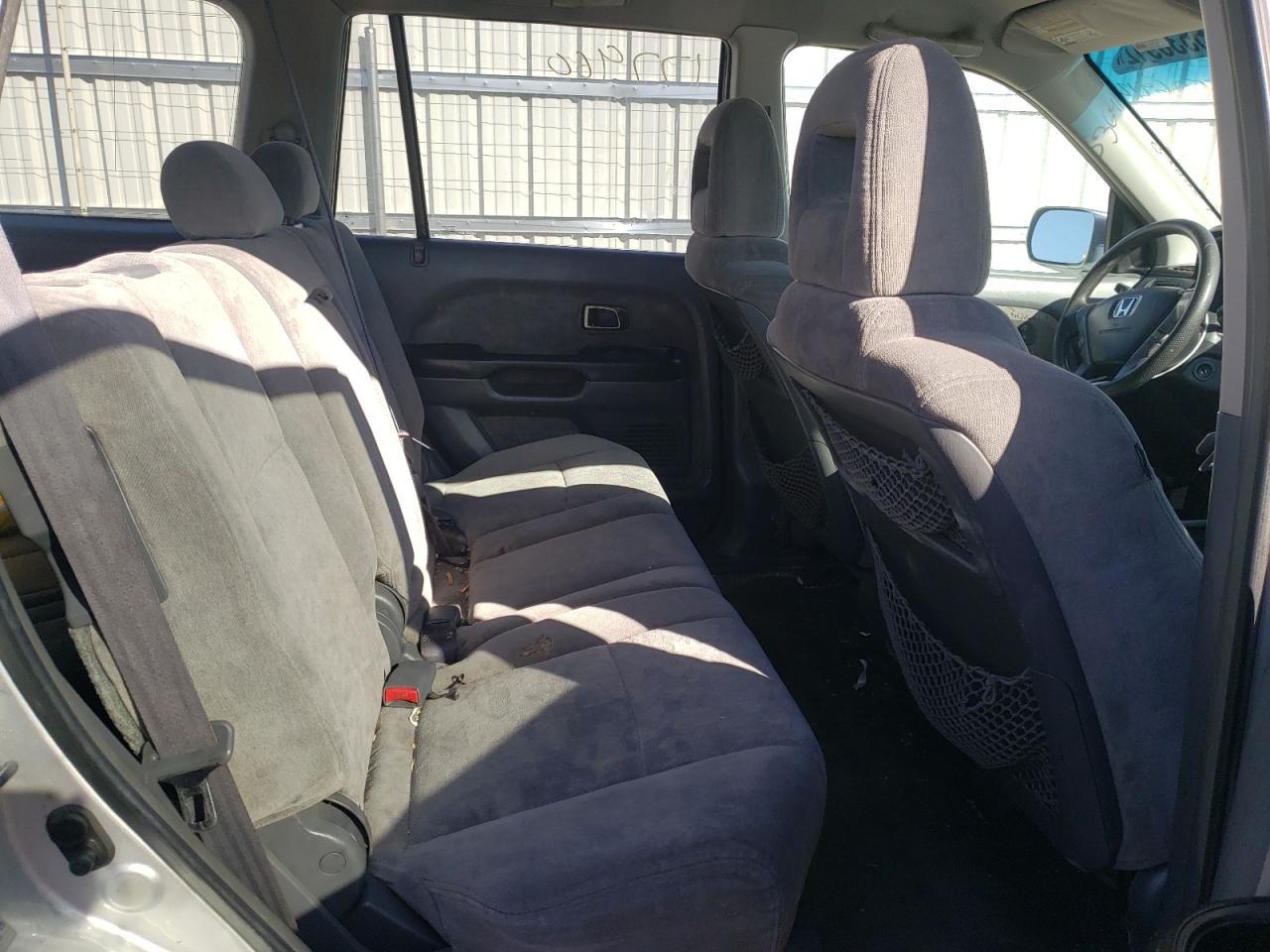 Photo 6 from auction – 2005 HONDA PILOT EX with VIN 2HKYF18405H513046