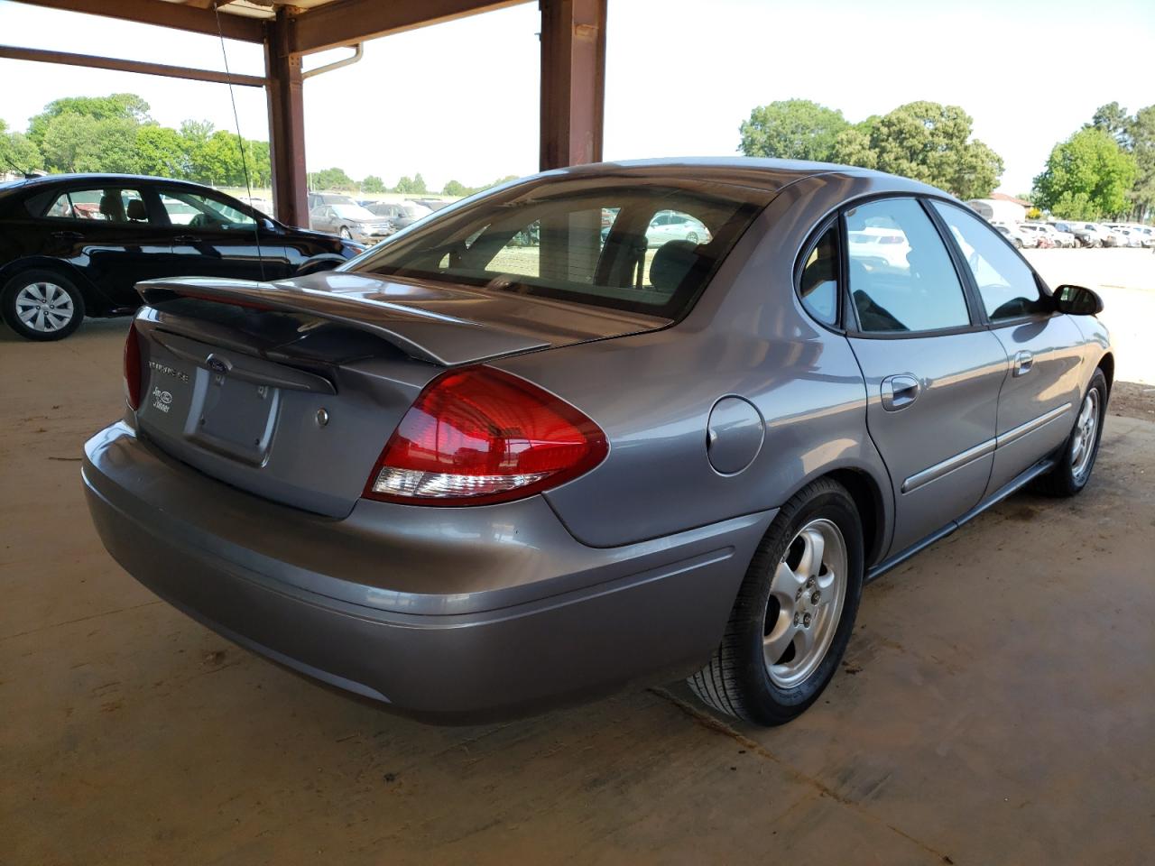 صورة رقم 4 من المزاد - 2006 FORD TAURUS SE مع VIN 1FAFP53U46A155550