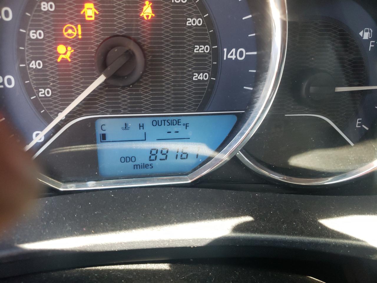 Photo 8 from auction – 2015 TOYOTA COROLLA L with VIN 2T1BURHEXFC239877