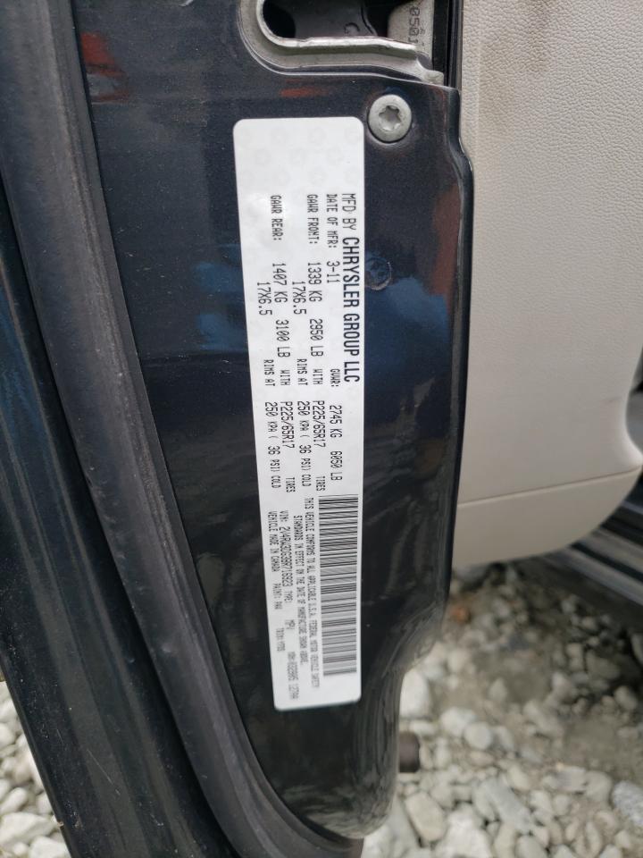 Photo 10 from auction – 2011 VOLKSWAGEN ROUTAN SE with VIN 2V4RW3DG3BR716923