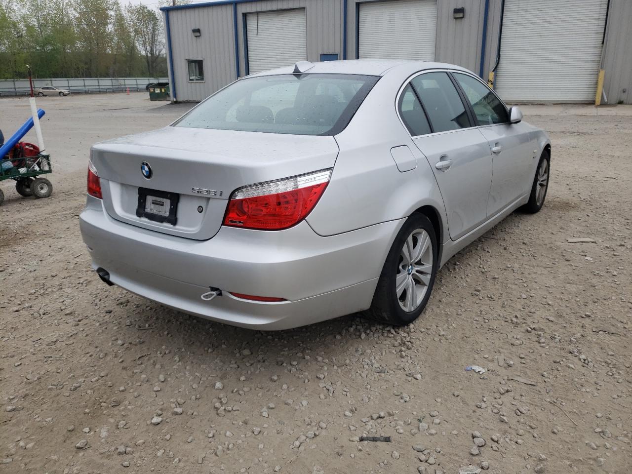 Photo 4 from auction – 2010 BMW 528 XI with VIN WBANV1C56AC156545