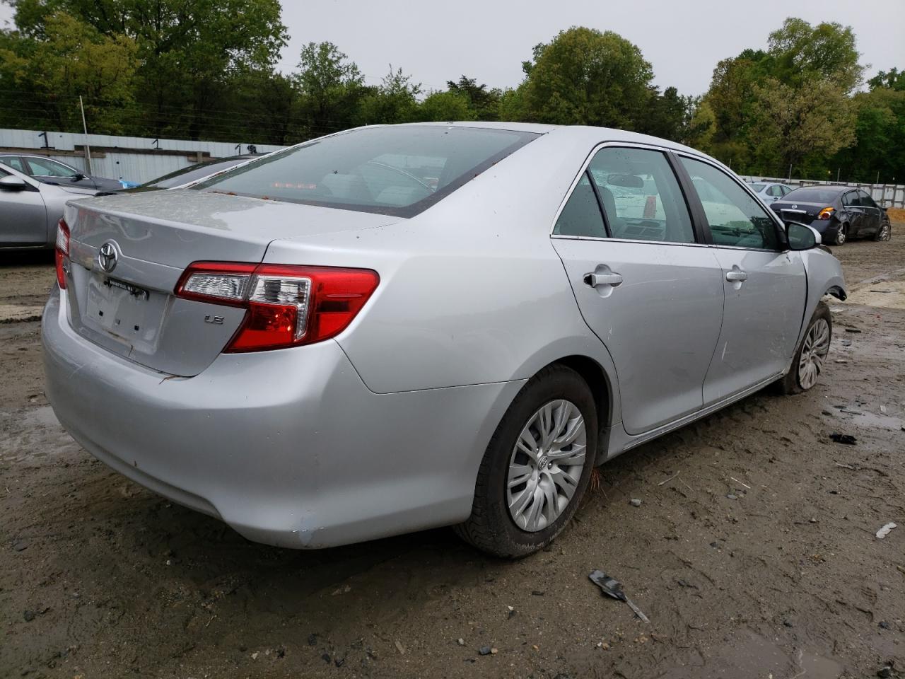 Photo 4 from auction – 2014 TOYOTA CAMRY L with VIN 4T4BF1FK3ER404501