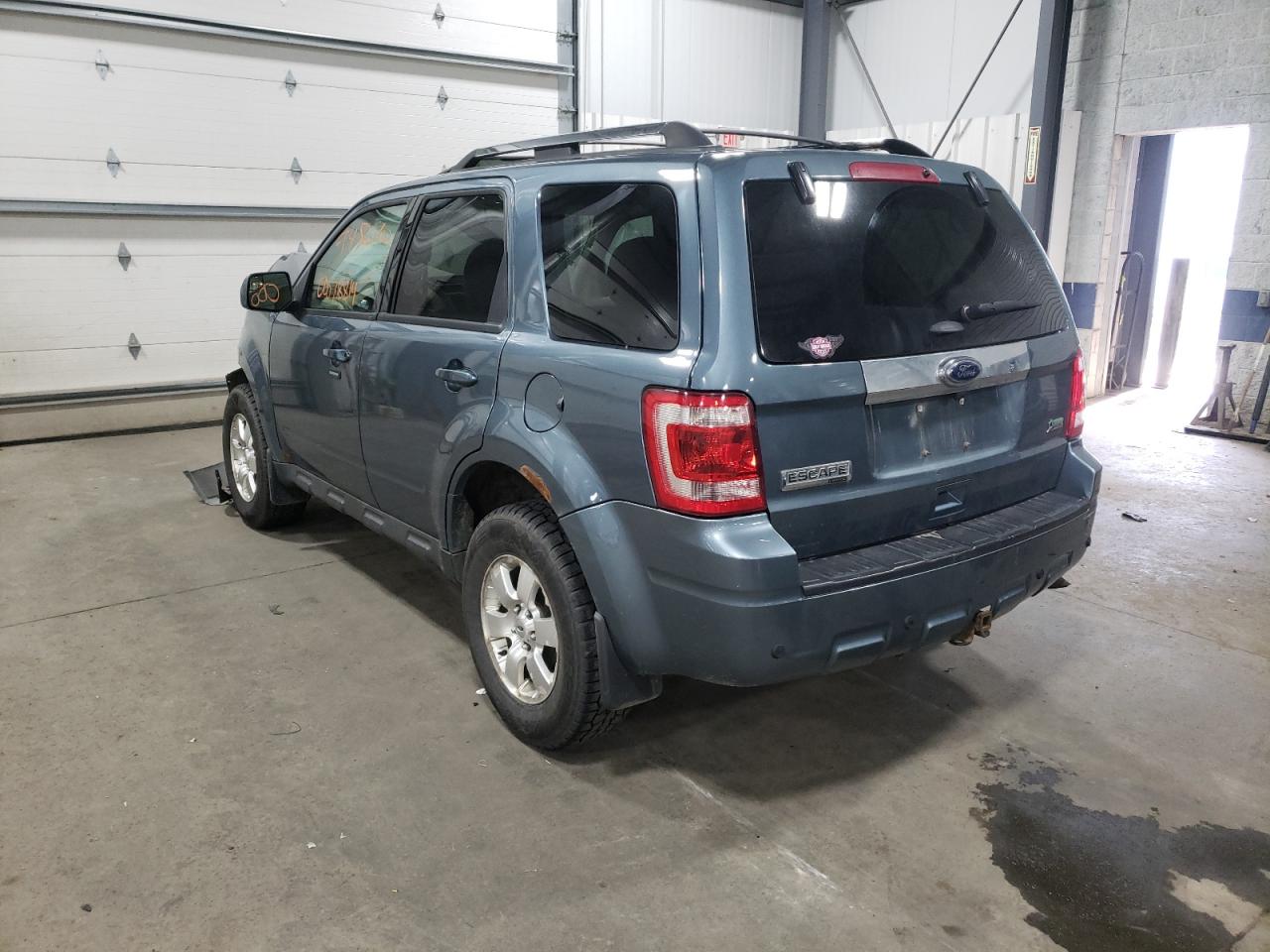 Photo 3 from auction – 2012 FORD ESCAPE LIM with VIN 1FMCU0EG2CKC18341
