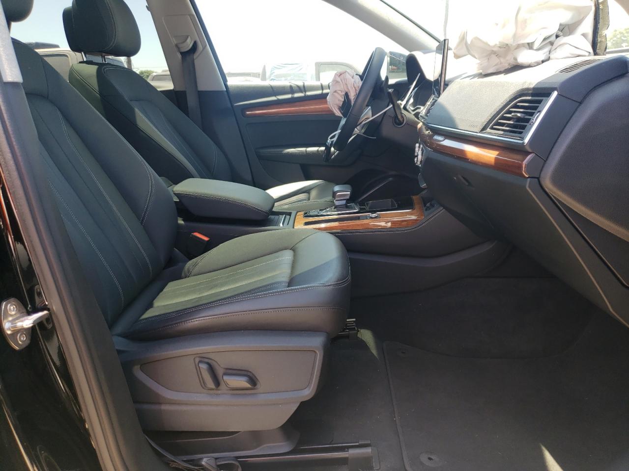 Photo 5 from auction – 2021 AUDI Q5 PREMIUM with VIN WA1BAAFY3M2015332