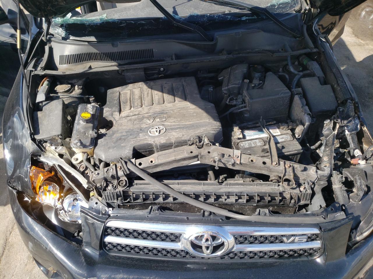 Photo 7 from auction – 2008 TOYOTA RAV4 LIMIT with VIN JTMBK31V886040320