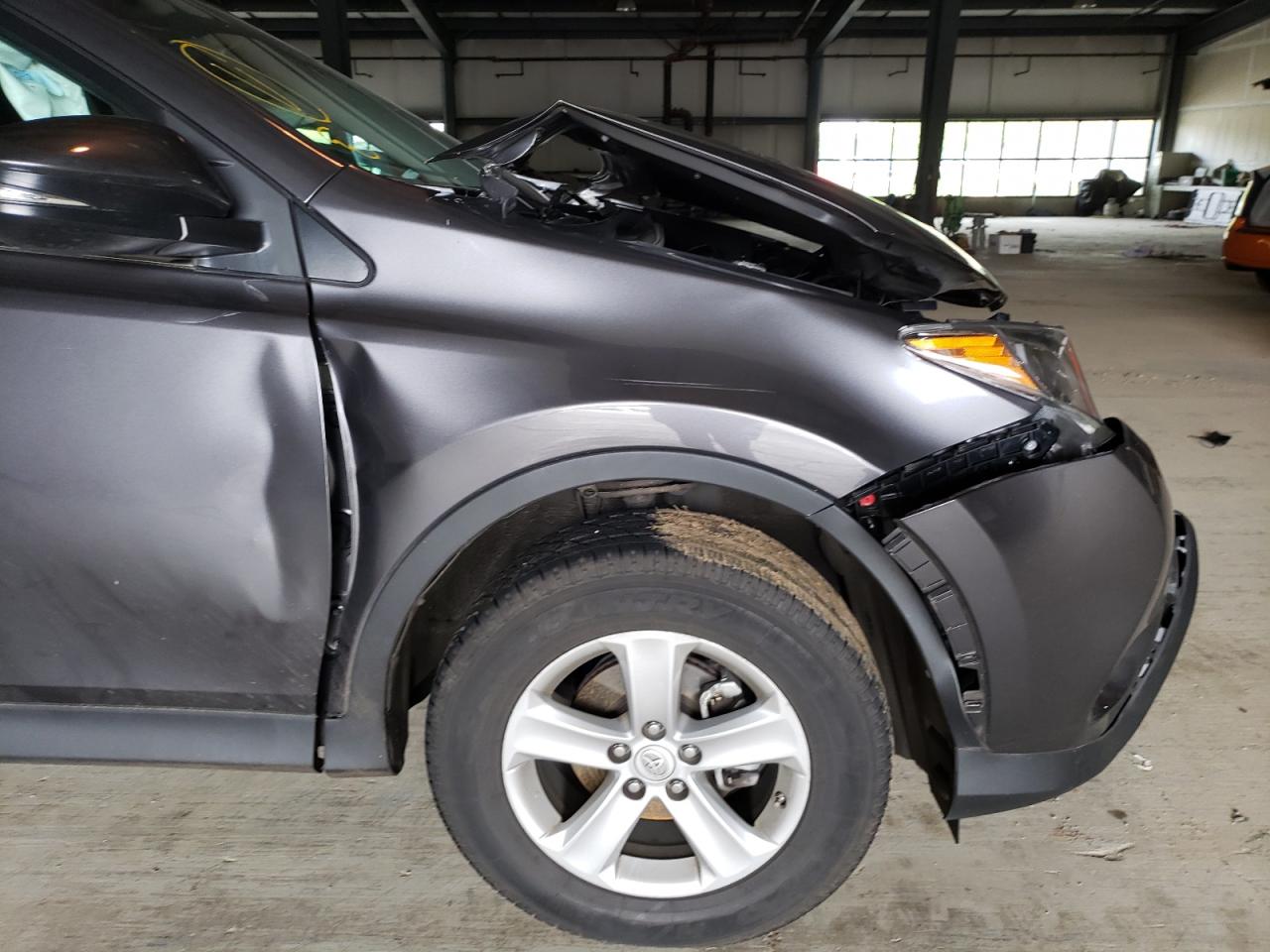 Photo 9 from auction – 2014 TOYOTA RAV4 XLE with VIN 2T3WFREV4EW102003