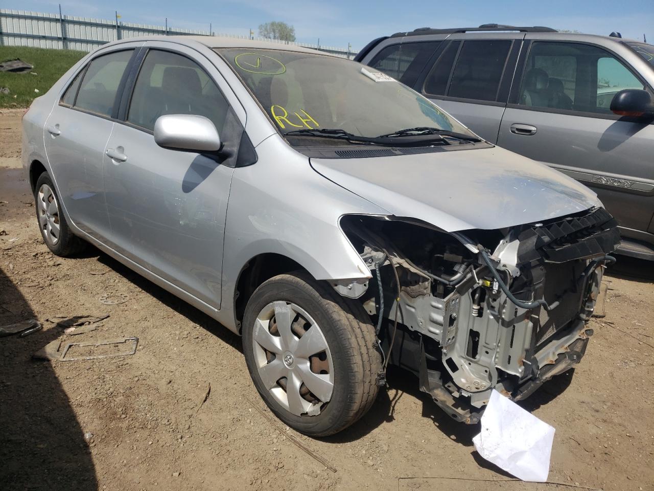 TOYOTA YARIS 2007 with VIN JTDBT923271127297 - Photo from auction