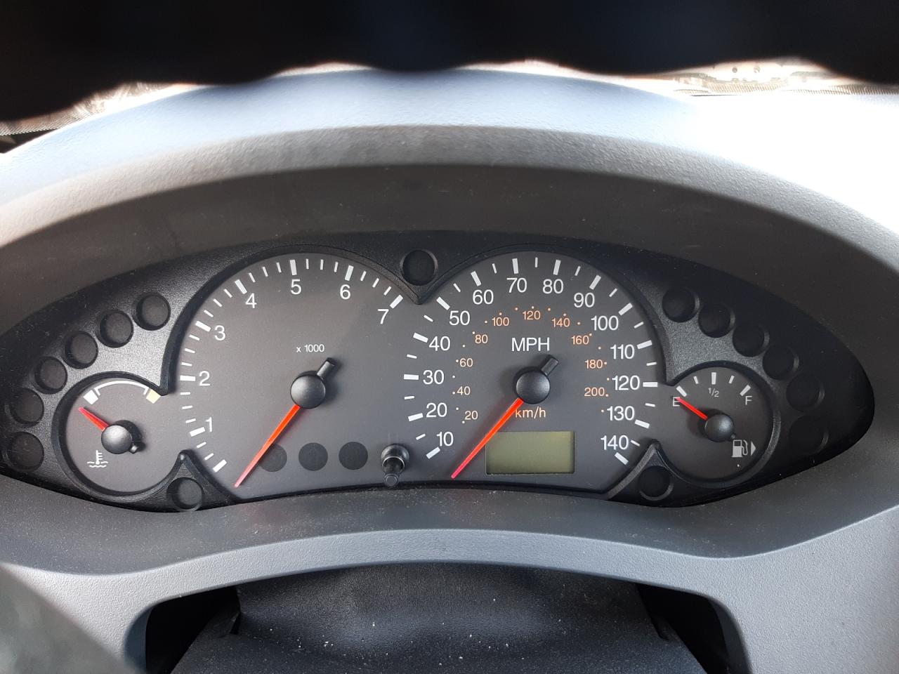Photo 8 from auction – 2005 FORD FOCUS ZX4 with VIN 1FAFP34N45W138521