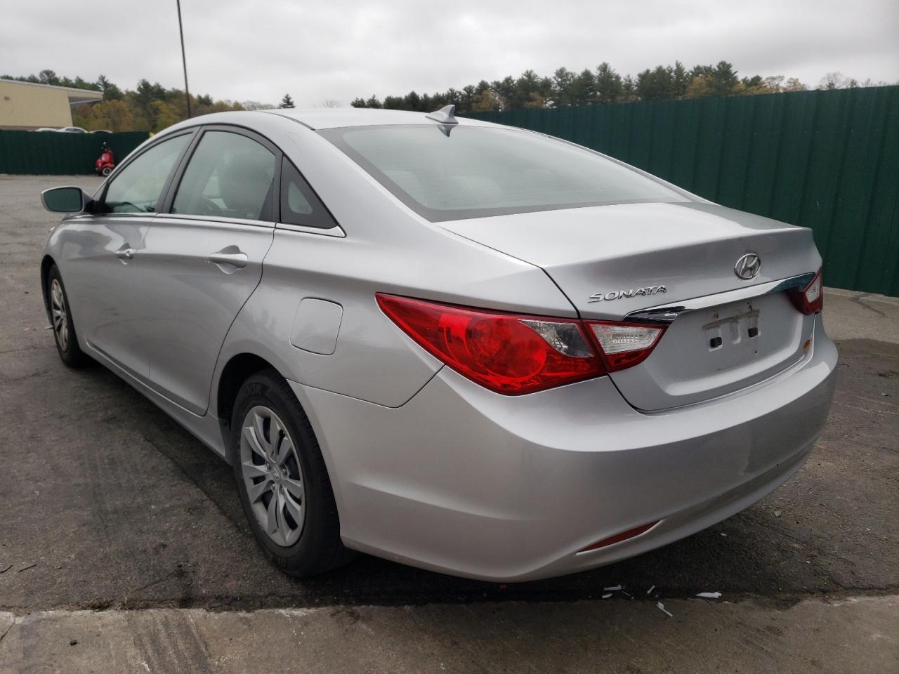 Photo 3 from auction – 2012 HYUNDAI SONATA GLS with VIN 5NPEB4AC4CH503313