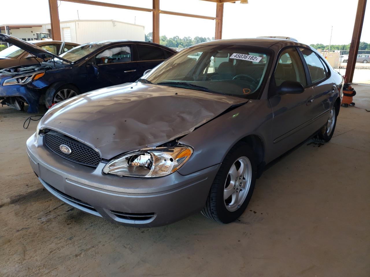 صورة رقم 2 من المزاد - 2006 FORD TAURUS SE مع VIN 1FAFP53U46A155550