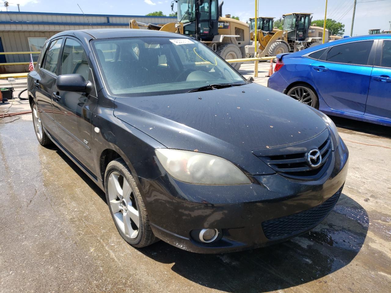 MAZDA 3 HATCHBAC 2004 with VIN JM1BK143541216665 - Photo from auction