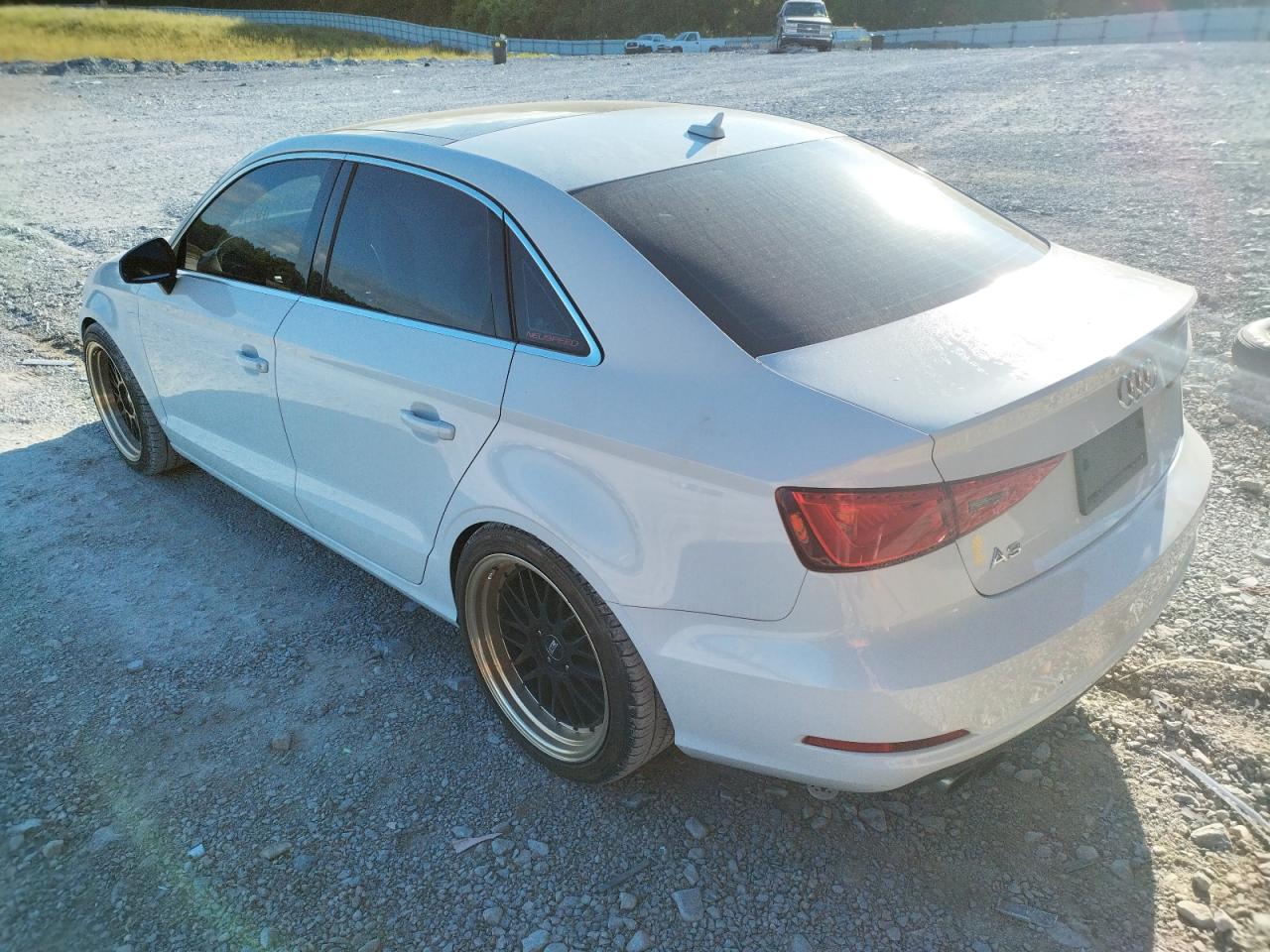 Фото 3 с аукциона – 2015 AUDI A3 PREMIUM с VIN WAUACGFF1F1028390