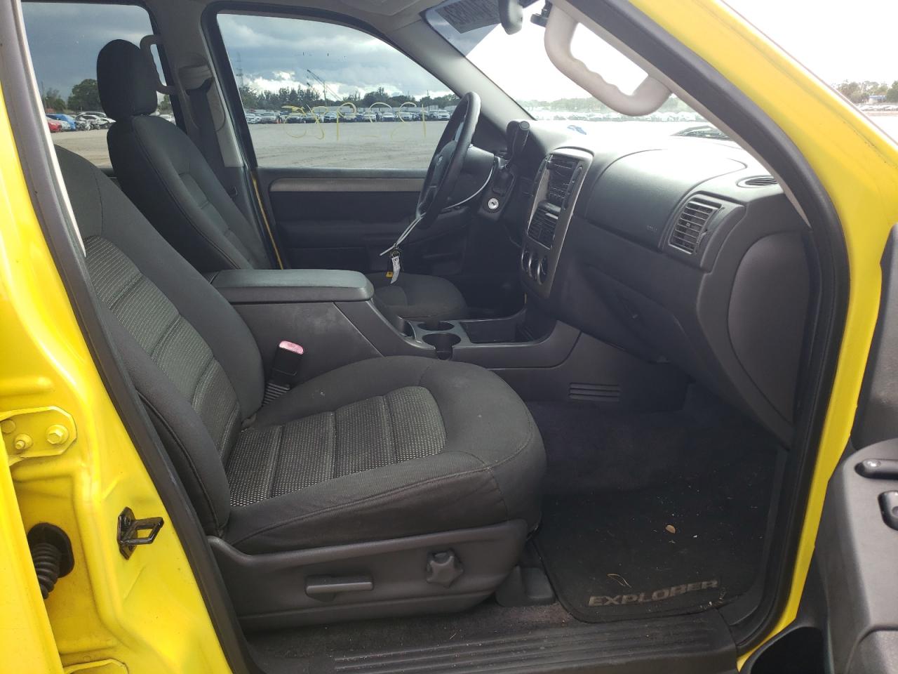 Photo 18 from auction – 2003 FORD EXPLORER X with VIN 1FMZU63K23UA68806