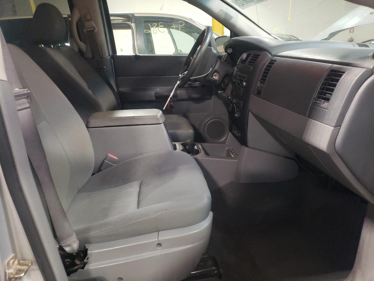Фото 5 с аукциона – 2006 DODGE DURANGO SX с VIN 1D4HB38N56F165789