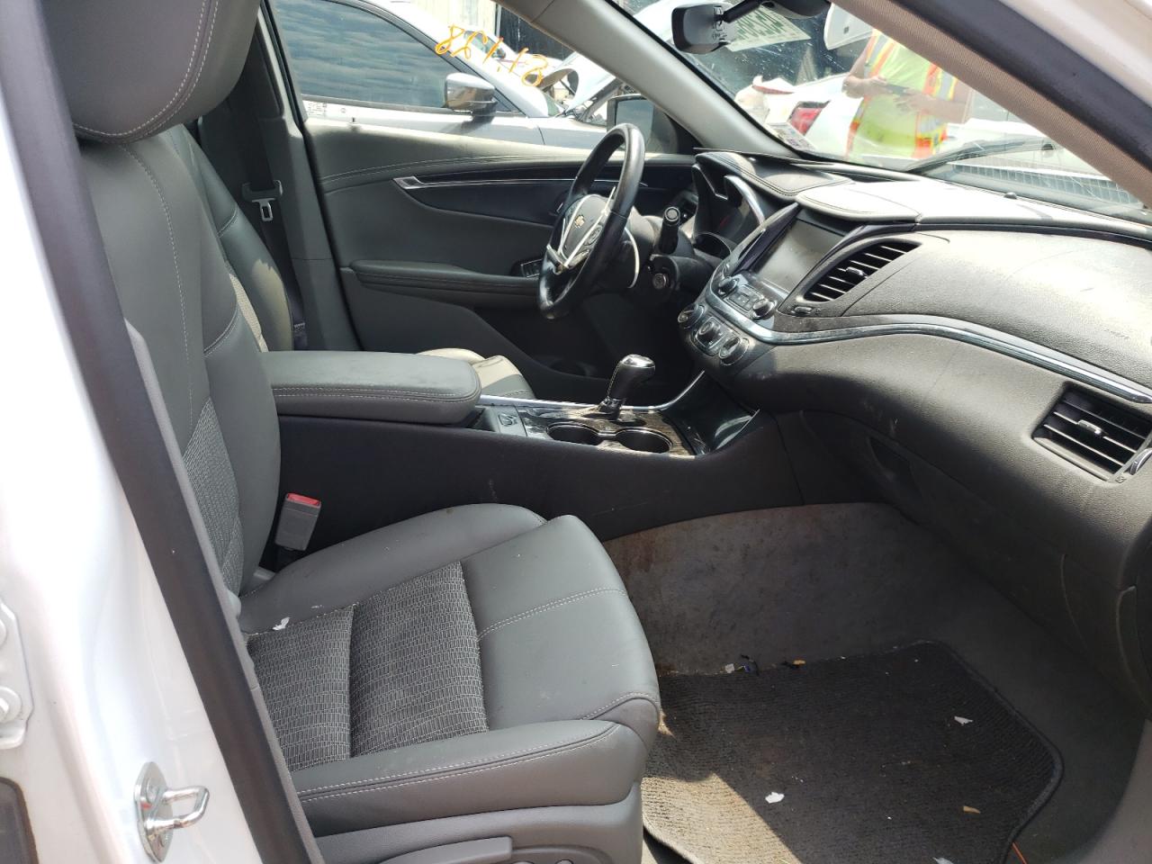 Photo 5 from auction – 2016 CHEVROLET IMPALA LT with VIN 2G1115S32G9179835