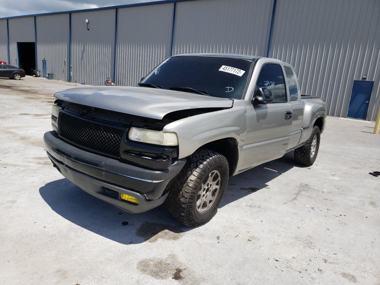 Photo 2 from auction – 2000 CHEVROLET SILVERADO with VIN 2GCEK19T1Y1276769