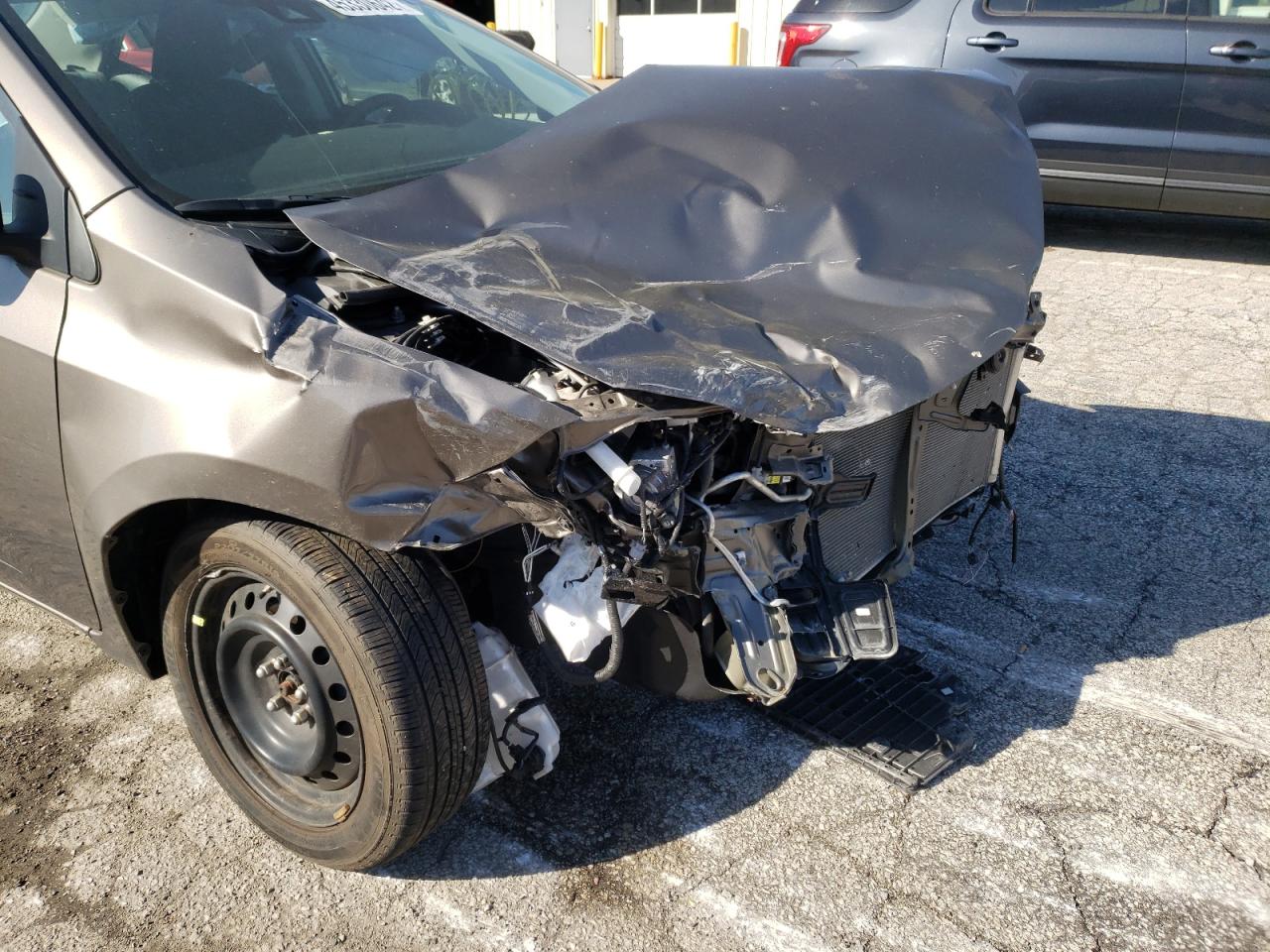 Photo 9 from auction – 2019 TOYOTA COROLLA L with VIN 2T1BURHE0KC215873