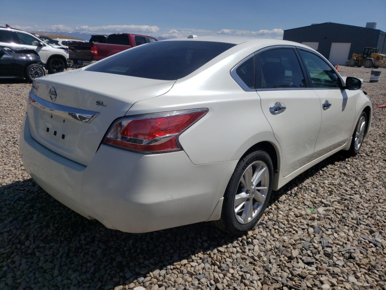 Photo 4 from auction – 2015 NISSAN ALTIMA 2.5 with VIN 1N4AL3AP7FC237235